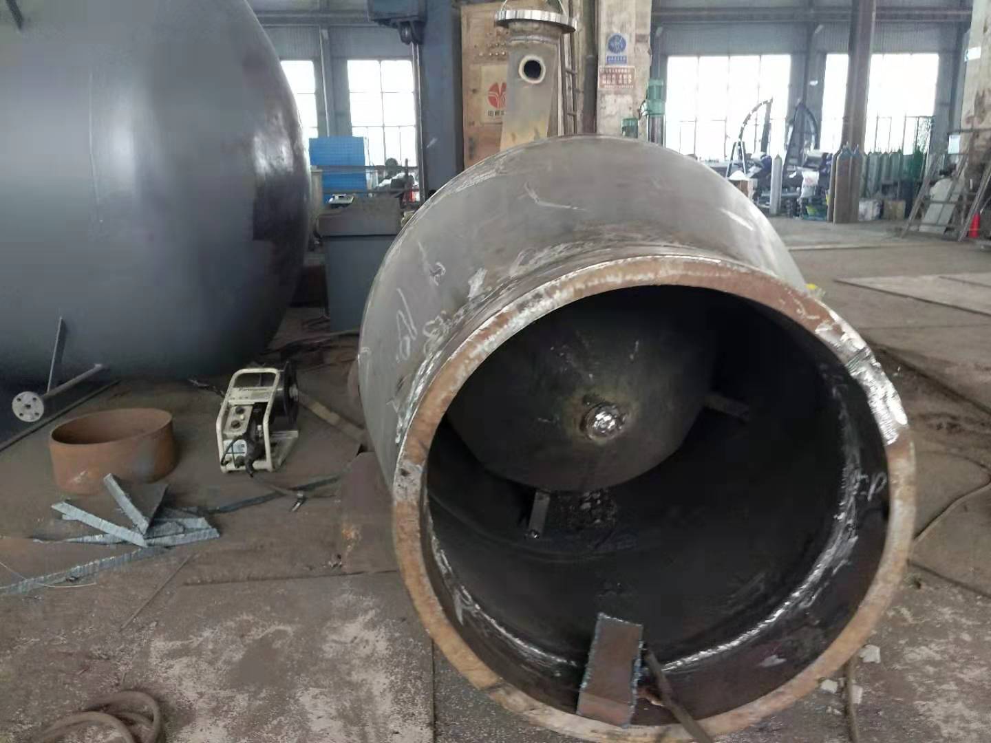 集粒器屬於吹管消聲器匹配設備，集粒器也被稱為集渣器。